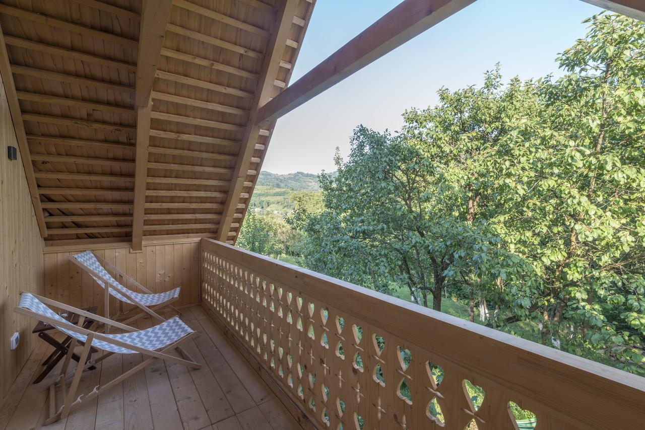 Magnolia Resort Chalets Viseu de Sus Exterior photo
